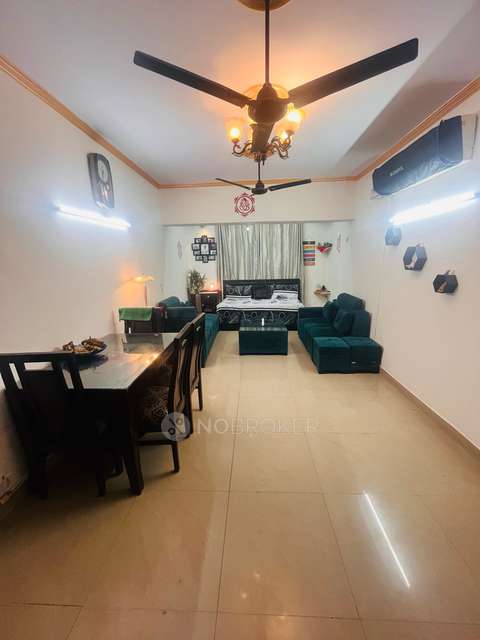 3 BHK Flat In Poojari Apartment for Rent  In Paschim Vihar