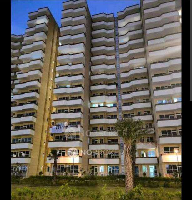 2 BHK Flat In Pyramid Square 67a For Sale  In Pyramid Square 67a 