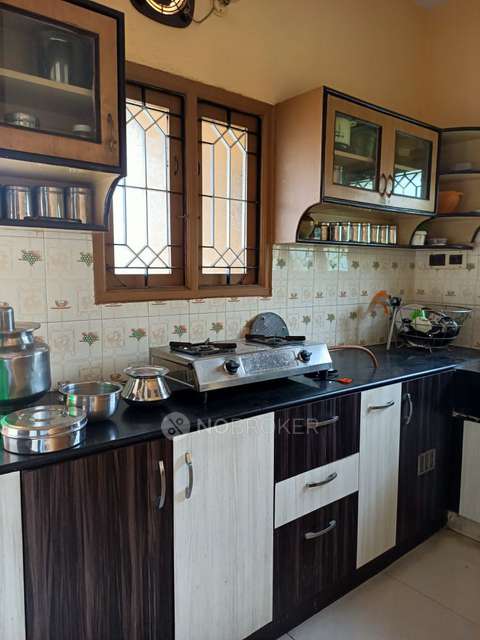 3 BHK Flat In Kumaran Colony, Vadapalani For Sale  In Vadapalani