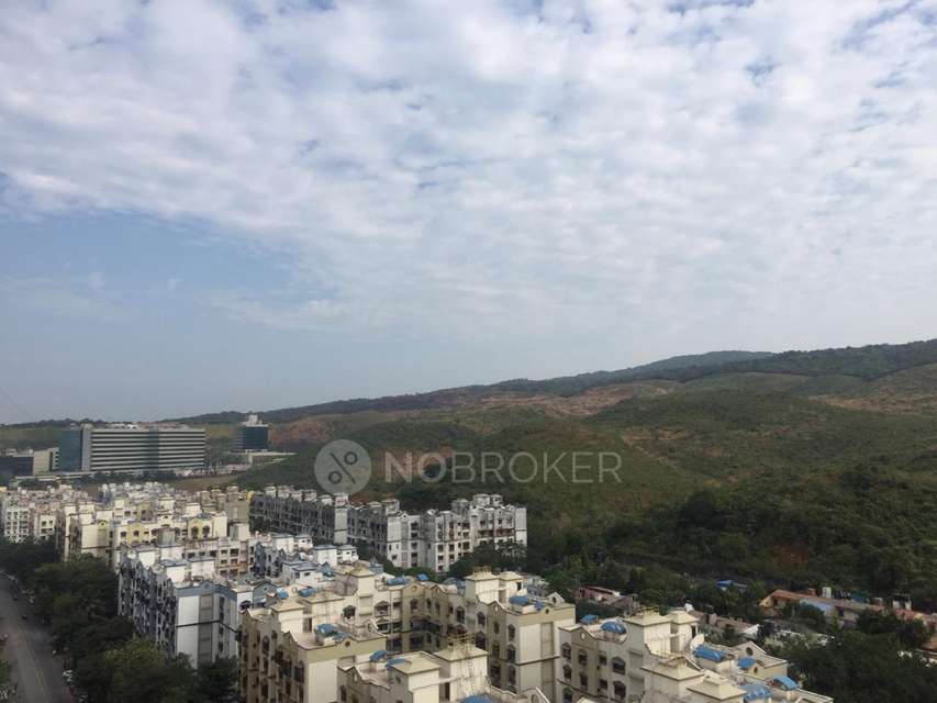 1 BHK Flat In Mantri Serene Towers For Sale  In Goregaon