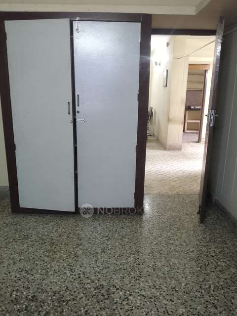 2 BHK Flat In Power Apartments For Sale  In Vadapalani