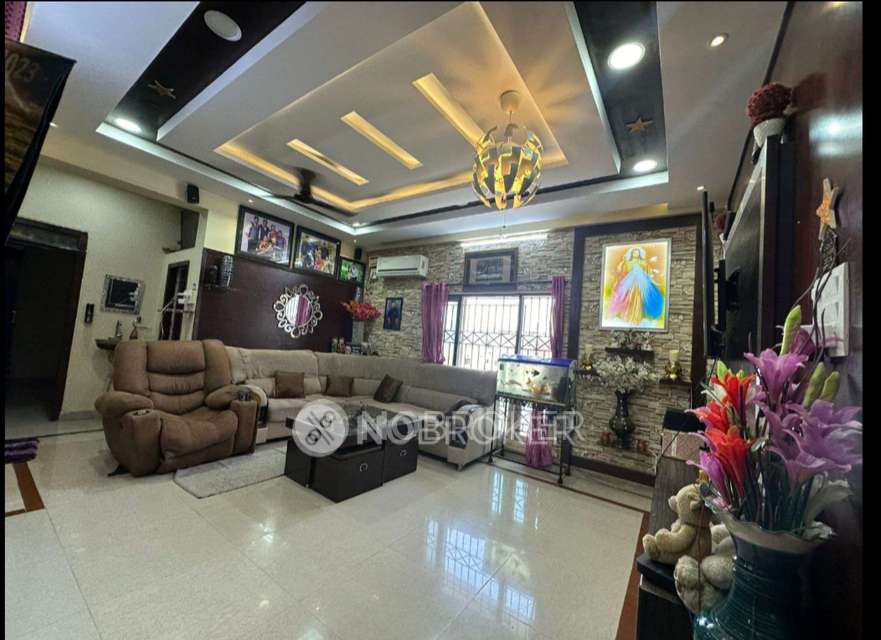 3 BHK Flat In Shanthi Nilayam, St No.15 , Himayathnagar For Sale  In Street Number 15