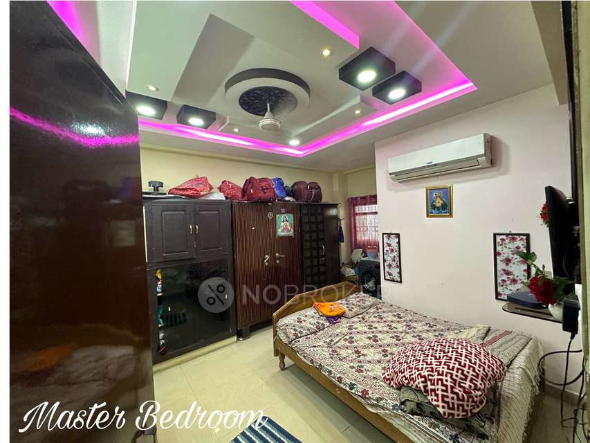 3 BHK Flat In Shanthi Nilayam, St No.15 , Himayathnagar For Sale  In Street Number 15