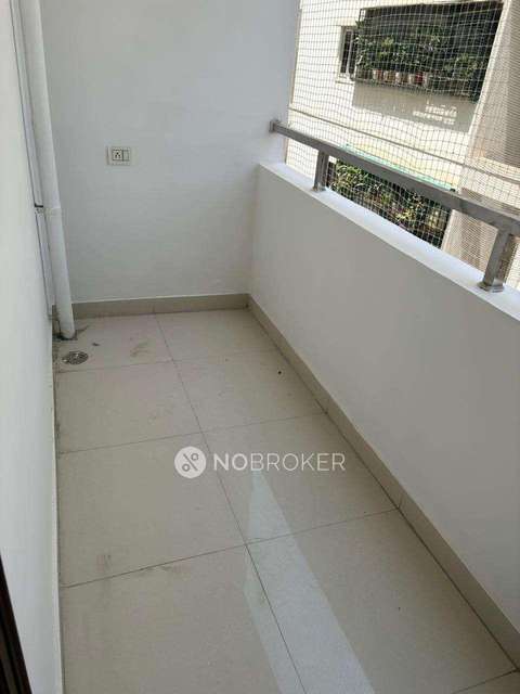 2 BHK Flat In Aparna Hillpark Gardenia,  Chanda Nagar, Hyderabad For Sale  In Pjr Layout