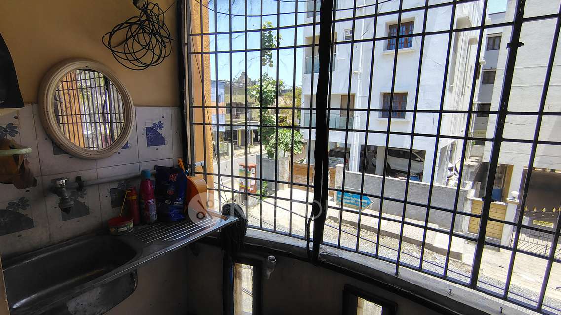 3 BHK Flat In Madhava For Sale  In Puzhuthivakkam