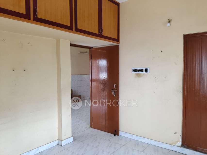 3 BHK Flat In Madhava For Sale  In Puzhuthivakkam
