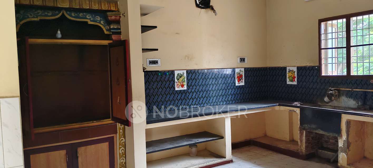 3 BHK Flat In Madhava For Sale  In Puzhuthivakkam