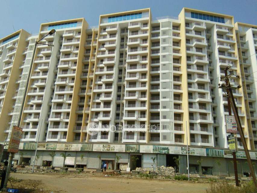 2 BHK Flat In Akshar Silver Crest For Sale  In Kamothe,
