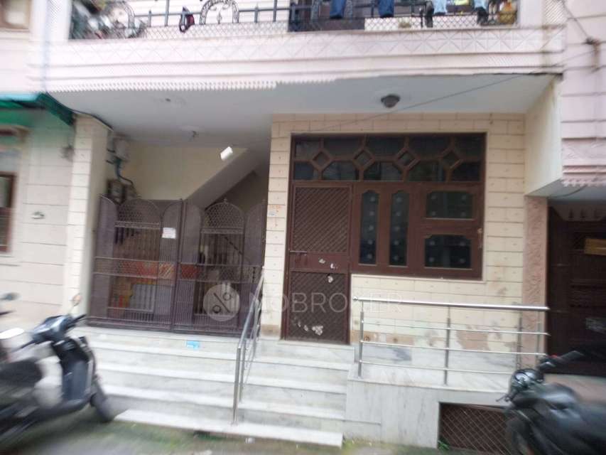 2 BHK Flat In Standalone Building	 For Sale  In Sector 15