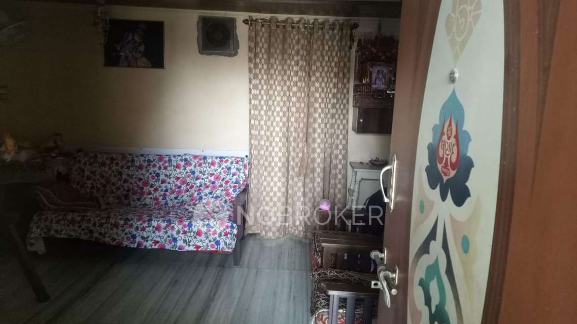 2 BHK Flat In Shanti Niketan Apartment Kurla, Kurla West for Rent  In Kurla West