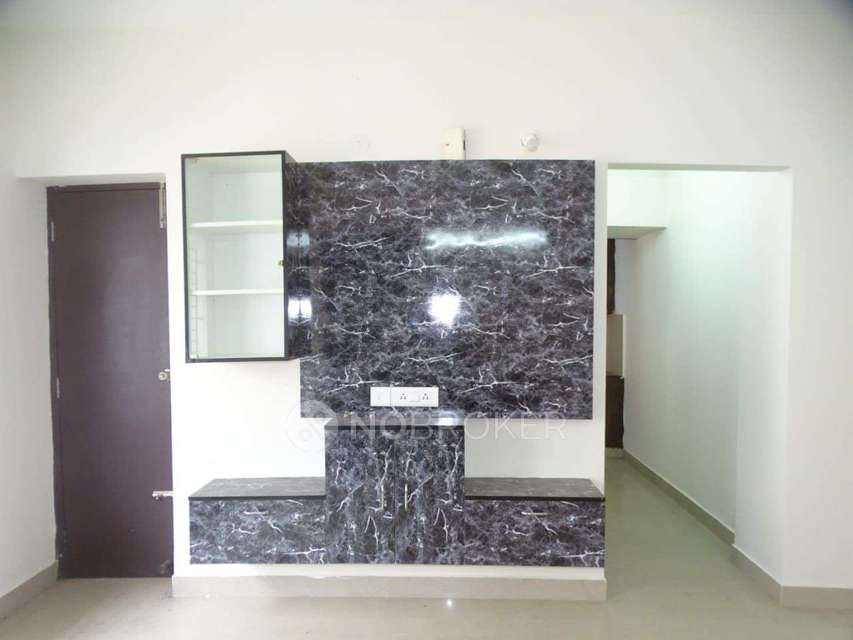 1 BHK Flat In E-304, Marg Pushkara, Kazipattur, Modern Layout 1st Main Road, Backside Of Gateway International School. For Sale  In Marg Pushkara