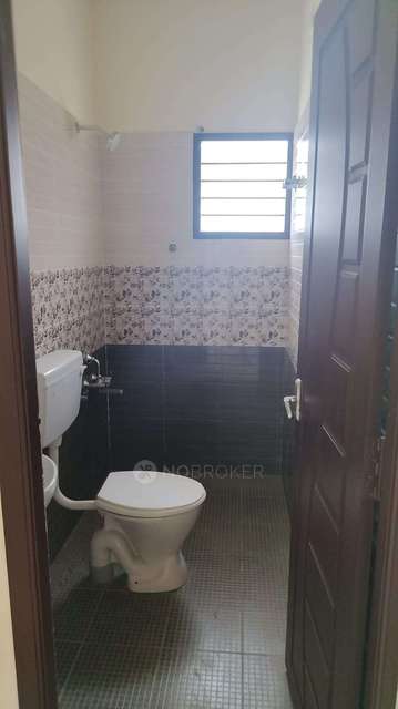 2 BHK Flat In Bakers Krishna For Sale  In Ayyapanthangal