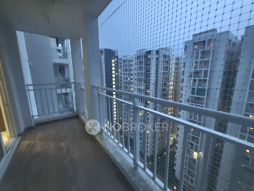 3 BHK Flat In Lansum Etania Apartments Complex For Sale  In Puppalaguda