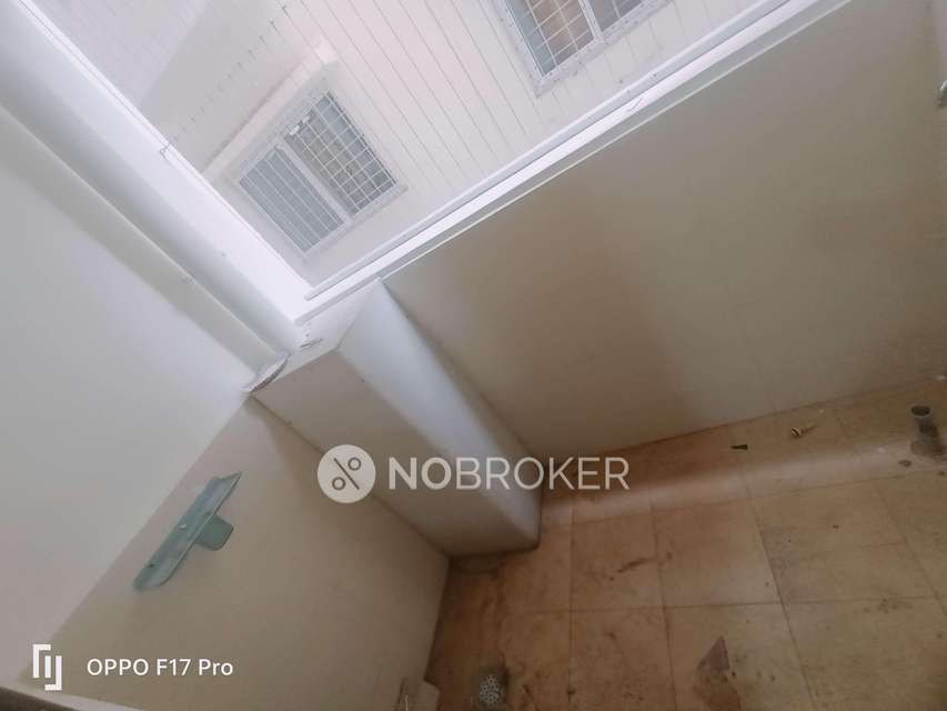 2 BHK Flat In Laxmi Emperia For Sale  In Miyapur