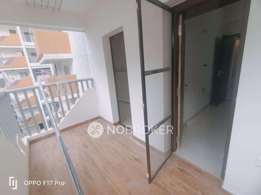 2 BHK Flat In Laxmi Emperia For Sale  In Miyapur