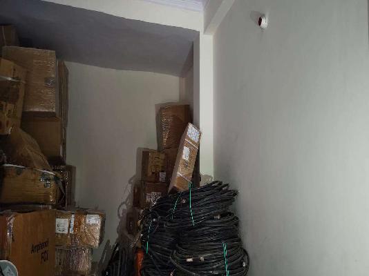 Shop in New Ashok Nagar, Delhi for sale 