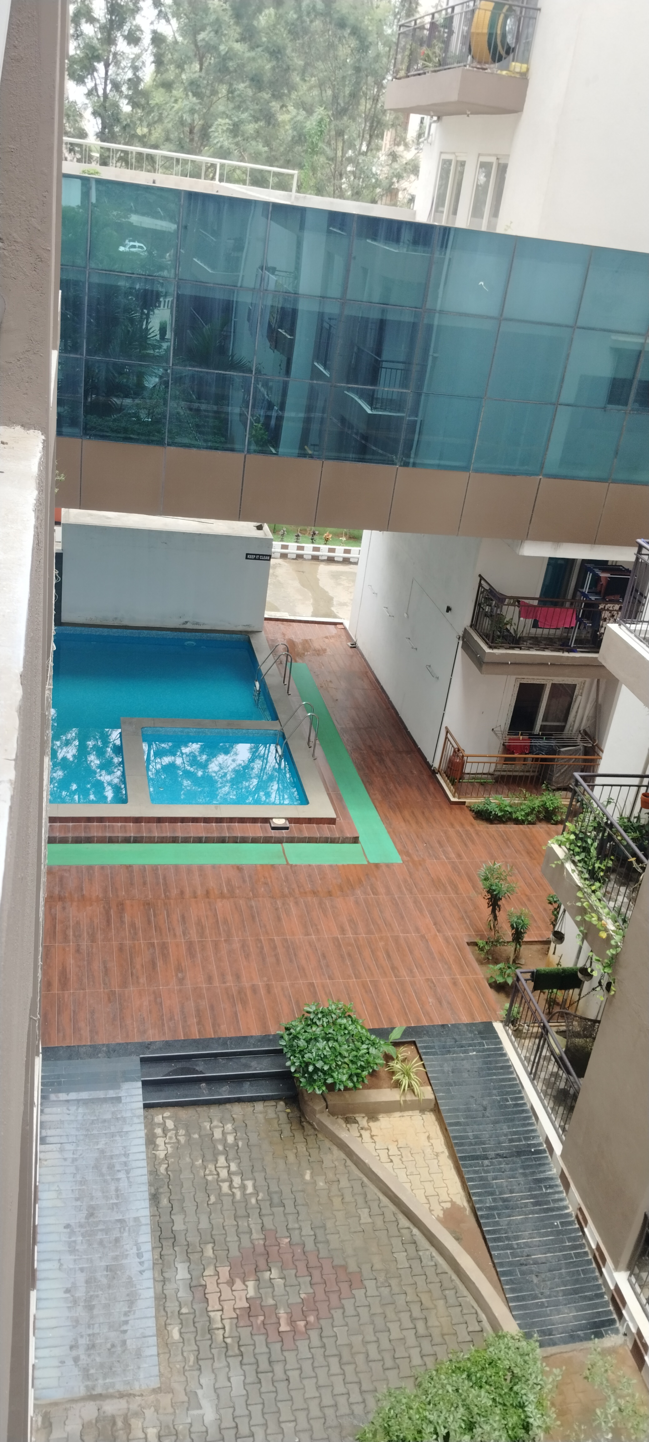 Estella Maple Square