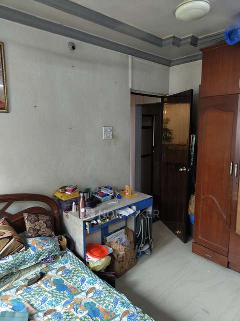 1 BHK Flat In Divya Smruthi For Sale  In Malad West