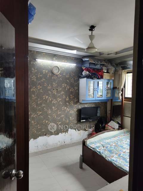 1 BHK Flat In Divya Smruthi For Sale  In Malad West