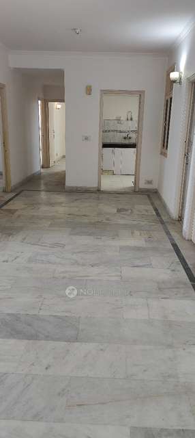 4 BHK Flat In Parsvnath Estate For Sale  In Sector Omega 1