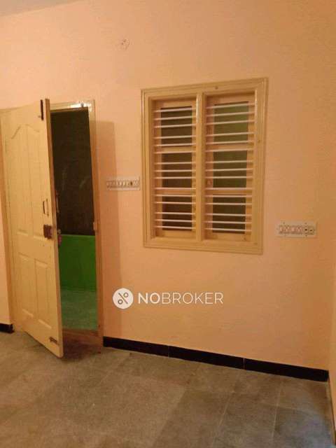 2 BHK Flat In Naidu Building For Sale  In  Byanna Layout