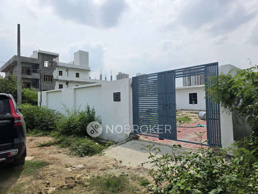 Godown/Warehouse in Ithaira, Greater Noida for Rent 