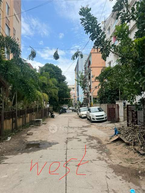 Plot For Sale  In Begumpet