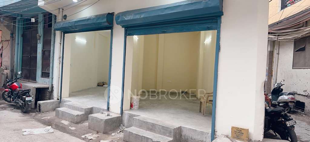 Shop in Chhattarpur, Delhi for Rent 