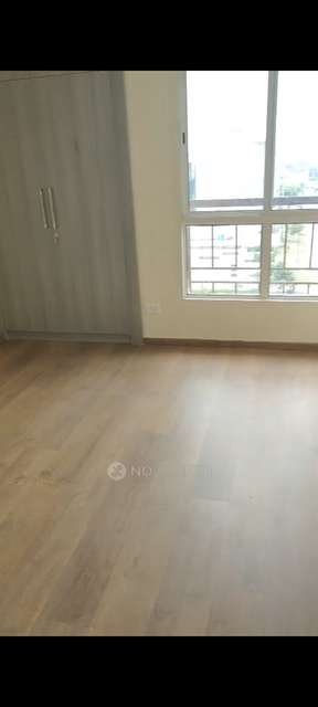 2 BHK Flat In Jaypee Kensington Boulevard for Rent  In Sector 131