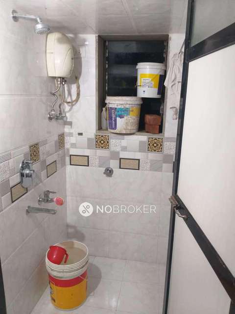 1 BHK Flat In Khanna Apartment For Sale  In Ghatkopar West