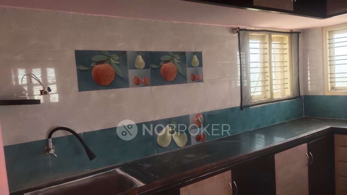 2 BHK Flat In Standalone Building  for Rent  In Navadhi