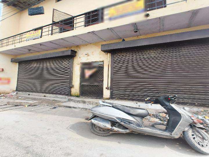 Godown/Warehouse in Vikas Nagar Extn, Delhi for Rent 