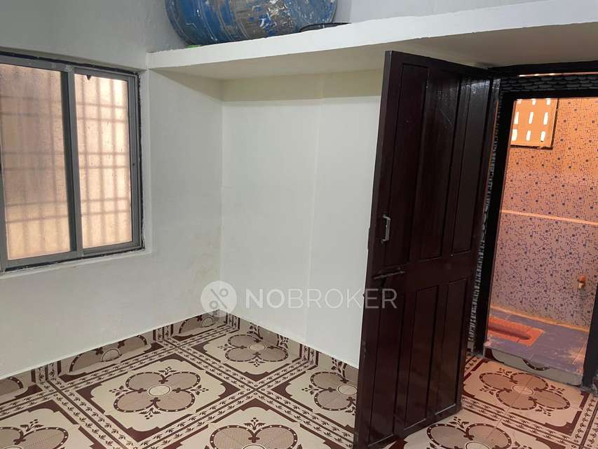 2 BHK Flat In Welcome Colony For Sale  In Anna Nagar West Extension