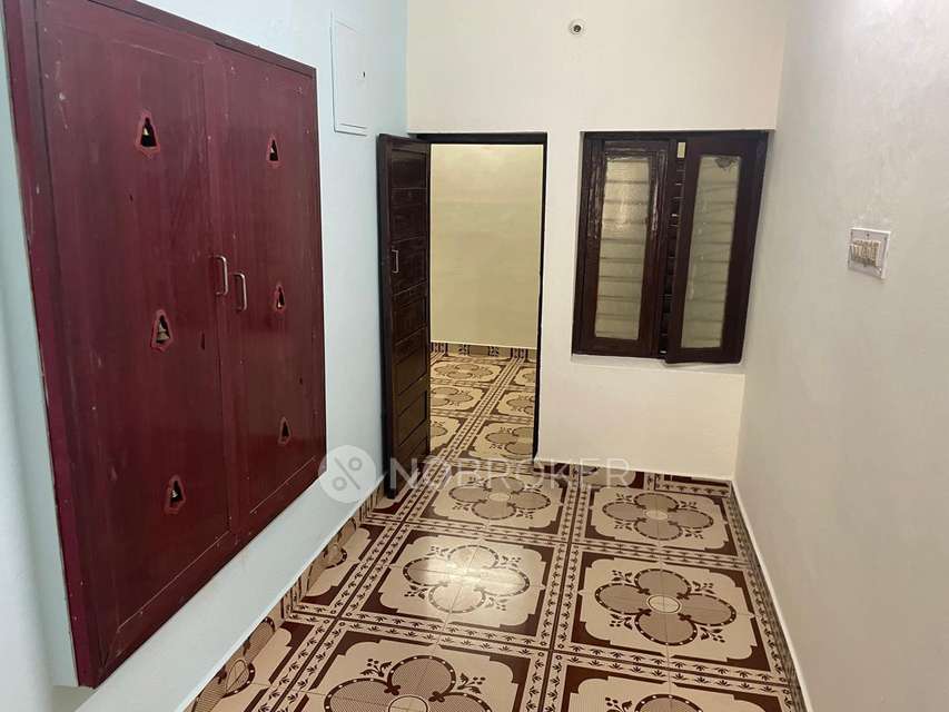 2 BHK Flat In Welcome Colony For Sale  In Anna Nagar West Extension