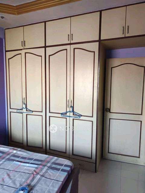 1 BHK Flat In Som Complex For Sale  In Dharavi