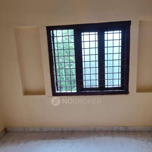 2 BHK Flat In Pragathi Appratment For Sale  In Old Alwal