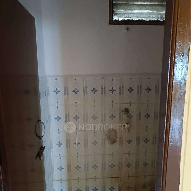 2 BHK Flat In Pragathi Appratment For Sale  In Old Alwal