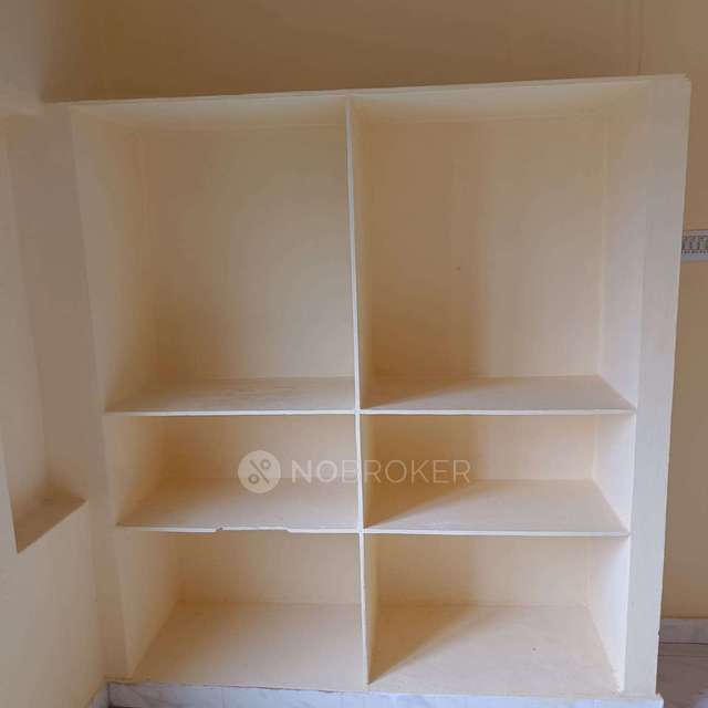 2 BHK Flat In Pragathi Appratment For Sale  In Old Alwal