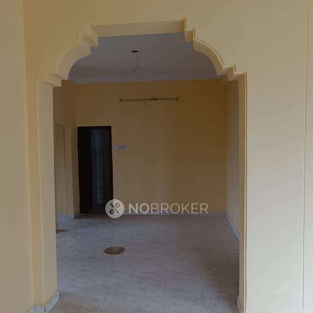 2 BHK Flat In Pragathi Appratment For Sale  In Old Alwal