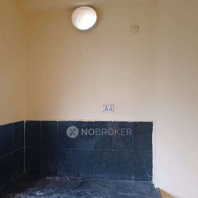 2 BHK Flat In Pragathi Appratment For Sale  In Old Alwal