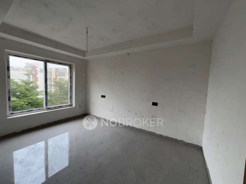 3 BHK Flat In Crystal Builders & Developers For Sale  In Yapral