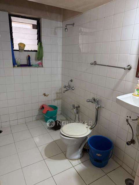 Shared Room for Female In 2 BHK In Bhatnagar Avenue In Viman Nagar