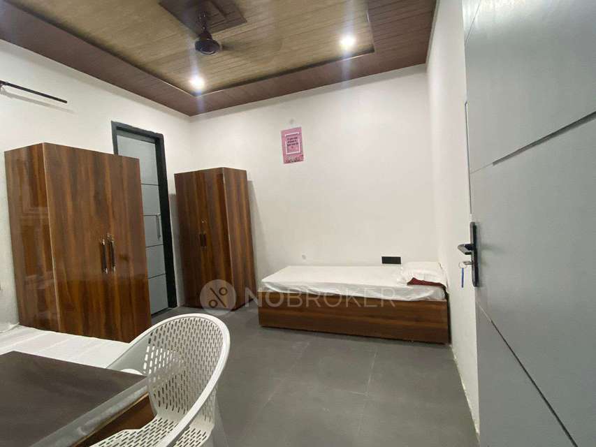 PG for Girls in Knowledge Park 