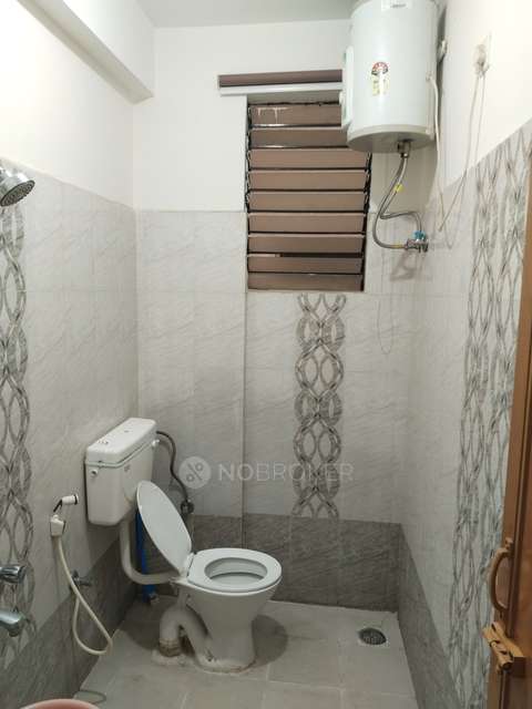 2 BHK Flat In Om Sai Pearls For Sale  In Electronic City