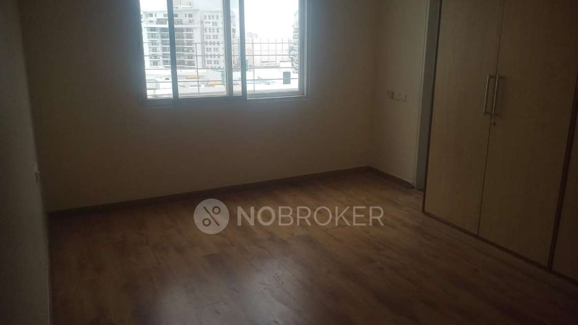 Single Room for  In 3 BHK  In Prestige Shantiniketan In Whitefield