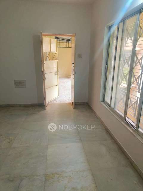 3 BHK Flat In Chaitrangan Chs For Sale  In Law College Ground