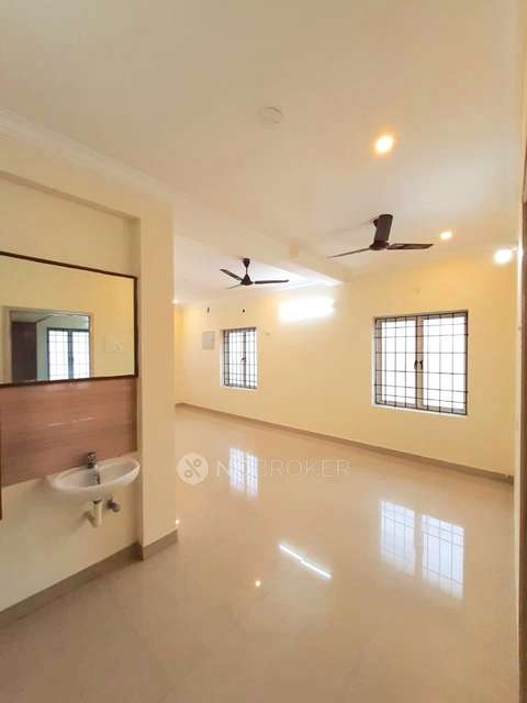 2 BHK Flat In Medavakkam For Sale  In Medavakkam