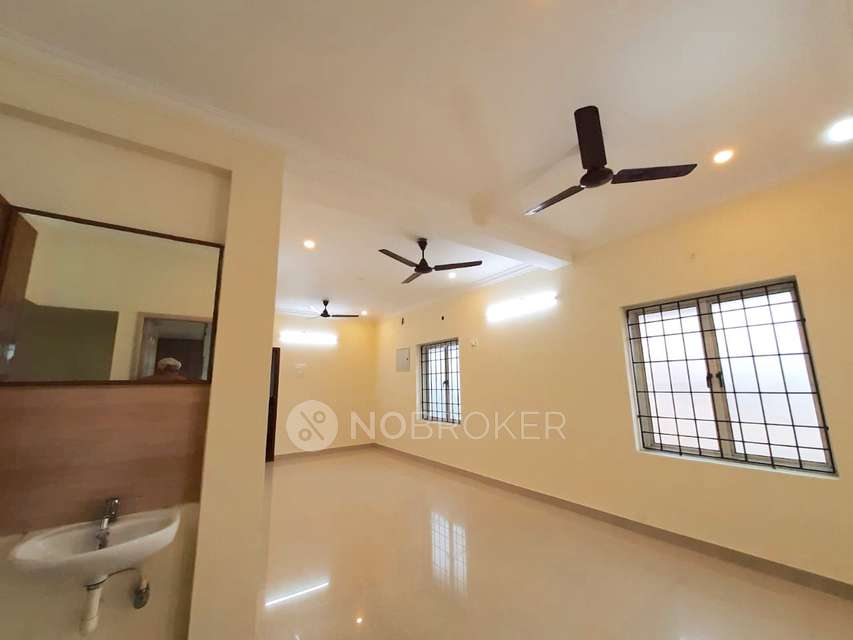 2 BHK Flat In Sai Darbar Apartment For Sale  In Medavakkam