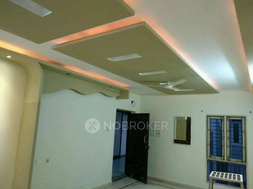 2 BHK Flat In United Belvedere For Sale  In Hafeezpet