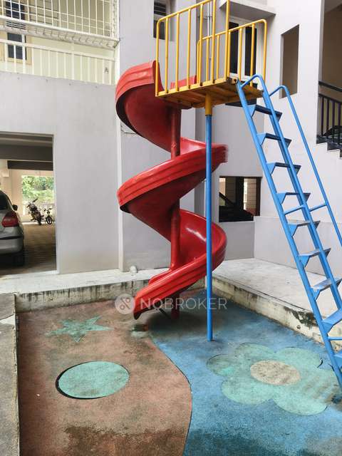 2 BHK Flat In United Belvedere For Sale  In Hafeezpet